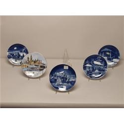 5 Sorrina Porcelain Canada Christmas Plates