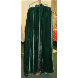 Vintage 1920's GREEN VELVET CAPE