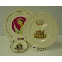 ROYAL COLLECTIBLES (3) QEII & QEI