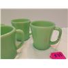 Image 3 : 4- Jadeite USA Fireking Cups Old Ones