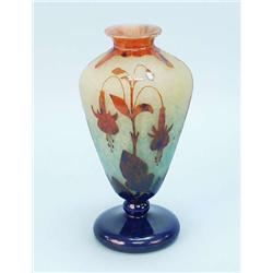 LE VERRE FRANCAIS - A fine French baluster fo...