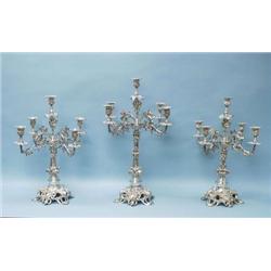 An important English sterling silver garnitur...