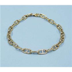 An 18 kt. yellow gold choker necklace, made o...