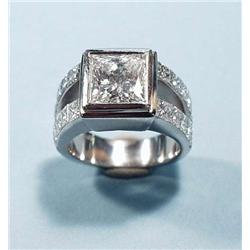 A very good 18 kt. white gold and diamond rin...