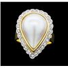 Image 2 : 0.40 ctw Diamond and Mabe Pearl Ring - 14KT Yellow Gold