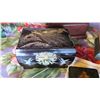Image 2 : Qty 5 Misc. Jewelry & Trinket Boxes, Music Box (Fuer Elise) - Wooden, Black w/Inlay, etc.