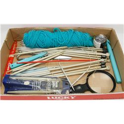 FLAT OF VARIOUS SIZED KNITTING NEEDLES, CROTCHET