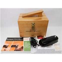 RUNSON ROTO SHINE ELECTRIC SHOE POLISHER.