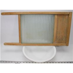 VINTAGE WASHBOARD 2FT X 1FT WITH WASH BASIN AND