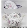 Image 1 : HANDMADE LAVENDER COLOURED COLLECTIBLE TEA POT