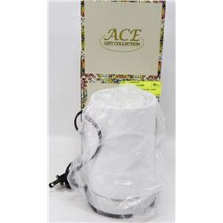 NEW HANDMADE CERAMIC BIRD THEMED TABLE LIGHT