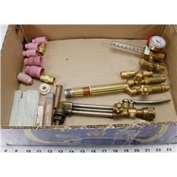 CUTTING TORCH W/ NEW COMPRESSED GAS