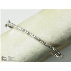 HIGH FASHION CRYSTAL BANGLE