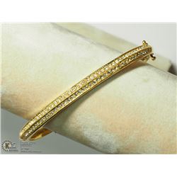 HIGH FASHION CRYSTAL BANGLE