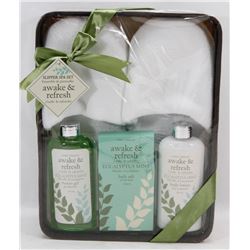 SLIPPER SPA SET AWAKE & REFRESH