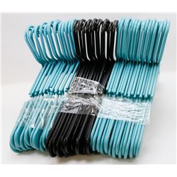 BUNDLE OF PLASTIC HANGERS