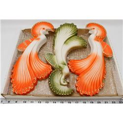 VINTAGE CHALKWARE 1950'S FAVORWARE PEACOCK WALL