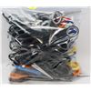 Image 1 : BAG OF ASSORTED SCISSORS