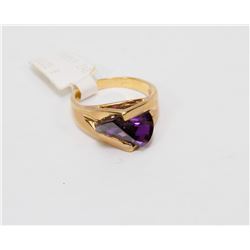 SIZE 8 GOLD PLATED PURPLE STONE RING