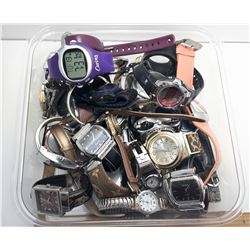 2 - LOT OF 30 WORKING WATCHES