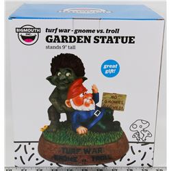 NEW TURF WAR - GNOME VS. TROLL GARDEN STATUE
