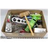 Image 1 : BOX FULL OF BAKING ACCESSORIES -