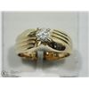Image 2 : 20) 10K YELLOW GOLD DIAMOND RING