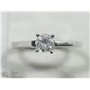 Image 1 : 23) 14K WHITE GOLD DIAMOND SOLITAIRE RING