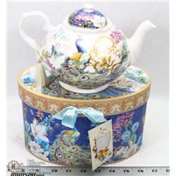 NEW HAND MADE COLLECTIBLE PEACOCK TEA POT