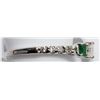 Image 3 : 34) 14K WHITE GOLD DIAMOND & 2 EMERALD RING
