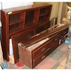 WOOD CAPTAINS SINGLE BED WITH 4 DRAWERS AND 1 DOOR