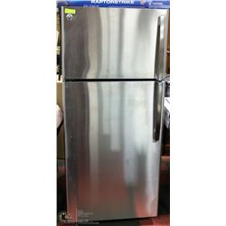ESTATE GE STAINLESS STEEL FRIDGE27"X29"X64"H