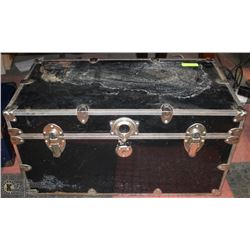 METAL LARGE BLACK TRUNK 30"X16"X16" DEEP , NO KEY