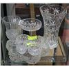 Image 1 : LOT OF ESTATE CUT GLASS