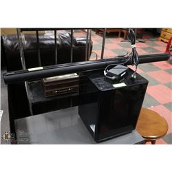 SAMSUNG SOUNDBAR WITH SAMSUNG SUBWOOFER