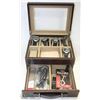 Image 1 : WATCH DISPLAYING JEWELLERY BOX WITH CONTENTS