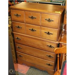 MAPLE 5 DRAWER BEDROOM CHEST OF DRAWERS.