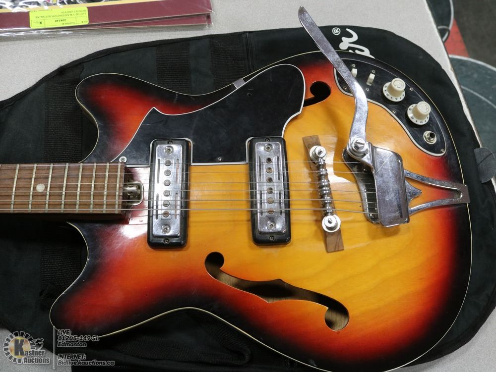 VINTAGE JAPANESE HOLLOW BODY ELECTRIC GUITAR WITH