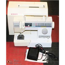 SINGER SEWING MACHINE WITH CASE, PEDDLE AND