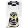 Image 1 : OSTER 16 SPEED STAINLESS BLENDER