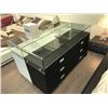 Image 2 : BLACK BEDROOM SET WITH BLACK LEATHER QUEEN SIZE BED, MATCHING GLASS TOP DRESSER AND