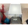 Image 2 : PAIR OF TABLE LAMPS