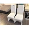 Image 1 : 2 WHITE LEATHER SLED BASE DINING ROOM CHAIRS