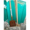 Image 1 : SHOVEL RAKE AND HOE