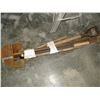 Image 1 : BUNDLE OF GARDEN TOOLS