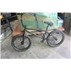 Image 1 : NO BRAND BLACK BMX BIKE