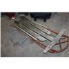 Image 2 : VITNAGE SLED AND SMALL METAL LIVE TRAP