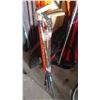 Image 1 : BUNDLE OF BRASS PUTTERS