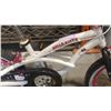 Image 2 : HELLOW KITTY KIDS BIKE