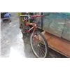 Image 3 : DIAMONDBACK SORENTO 18 SPEED BIKE